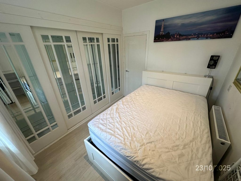 Property photo 3 of 7 Bedroom