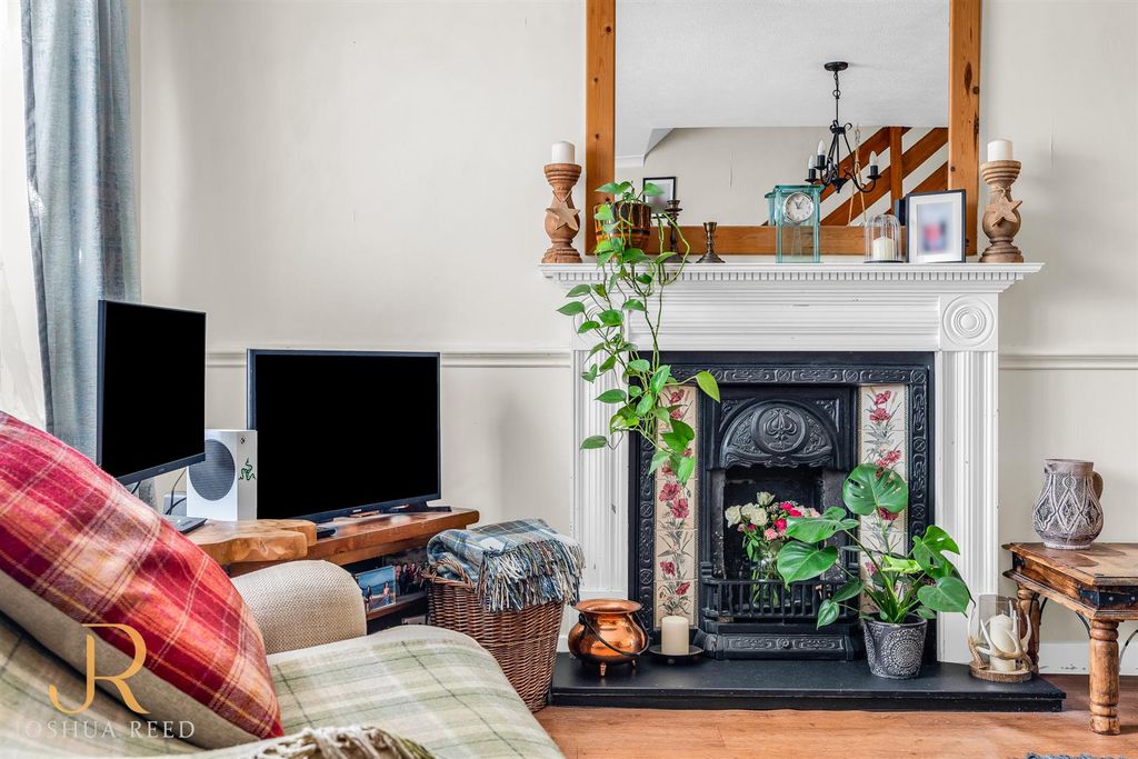 Property photo 3 of 13 Internal-6.Jpg