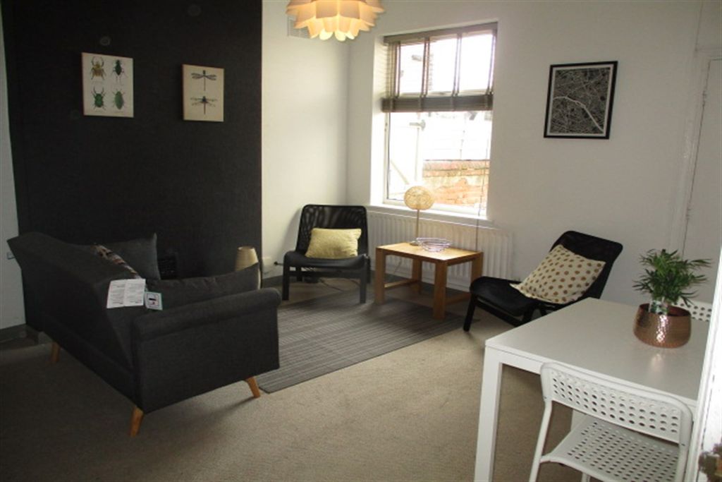 Property photo 1 of 15 (Main)