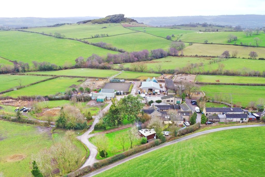 Property photo 3 of 22