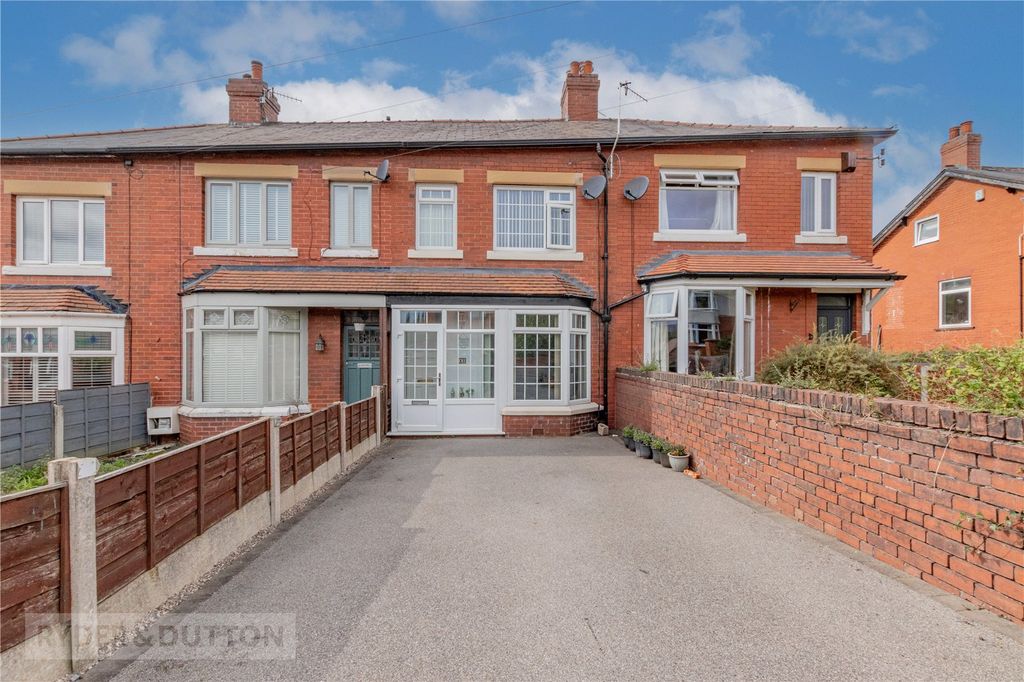 Property photo 2 of 25 Front