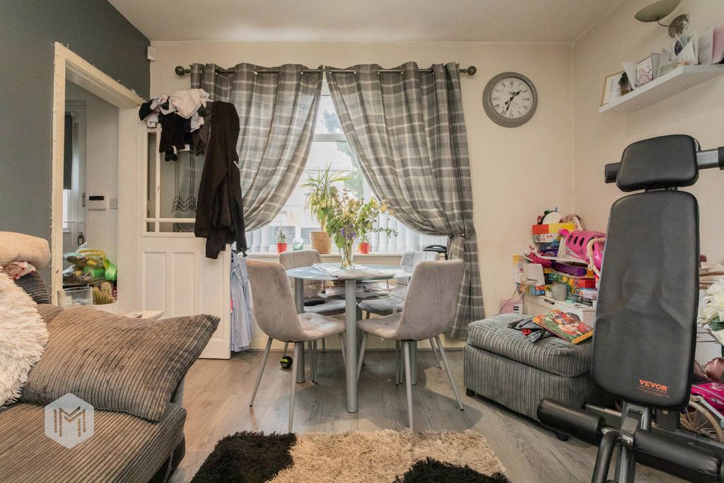 Property photo 3 of 16 Photograph