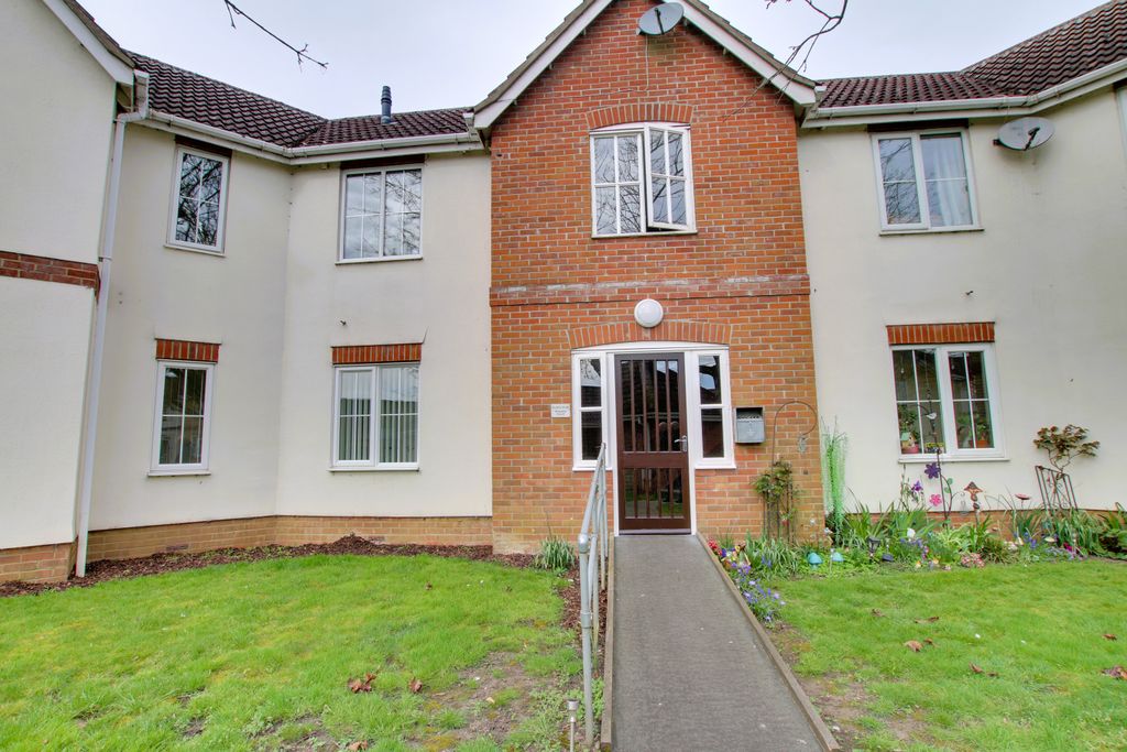Property photo 1 of 7