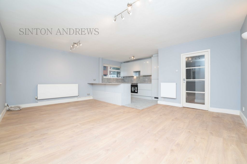 Property photo 3 of 11 Photo 9