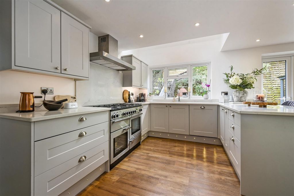 Property photo 3 of 29 Sketch_Ph30_6282260.Jpg