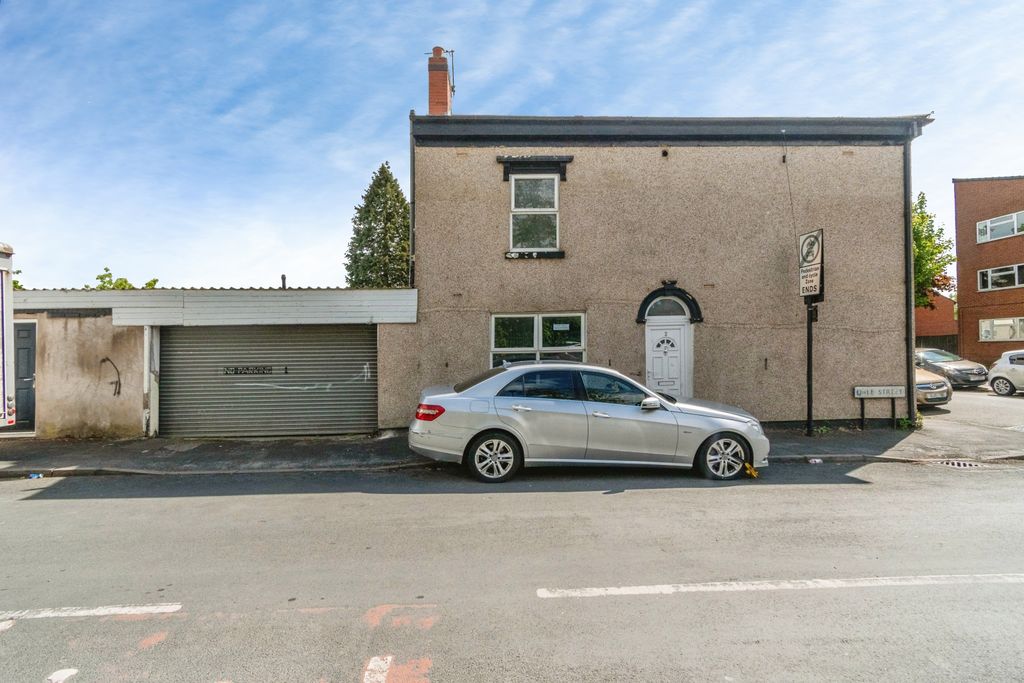 Property photo 2 of 15