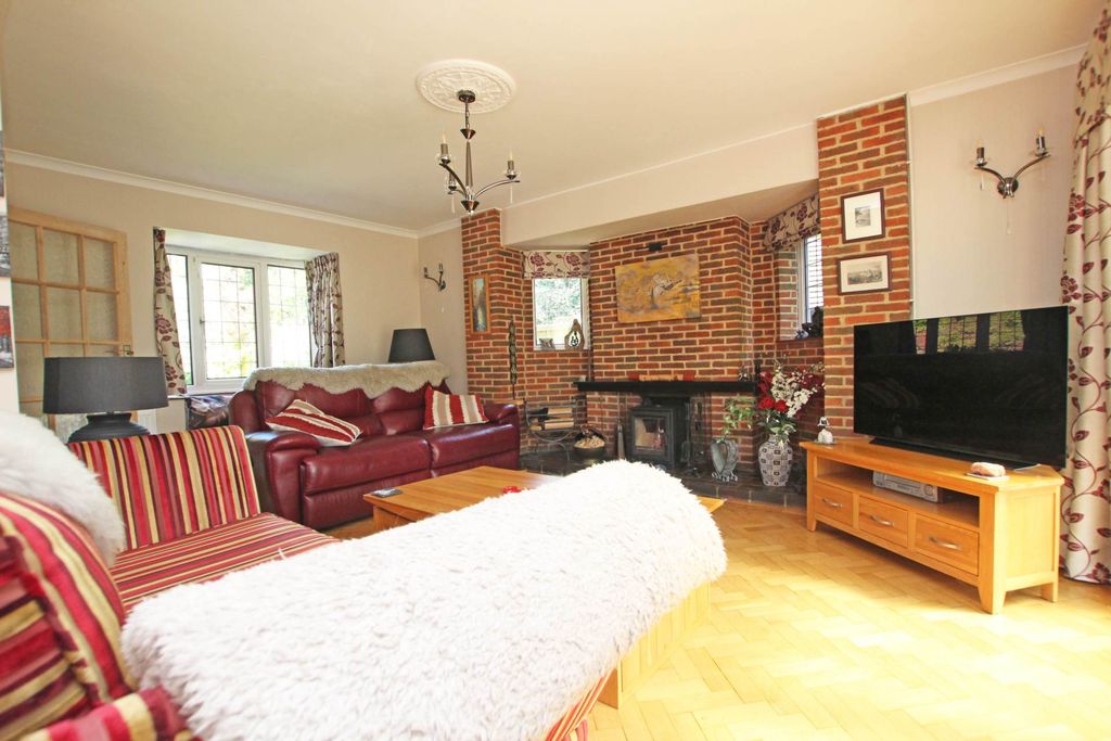 Property photo 3 of 30