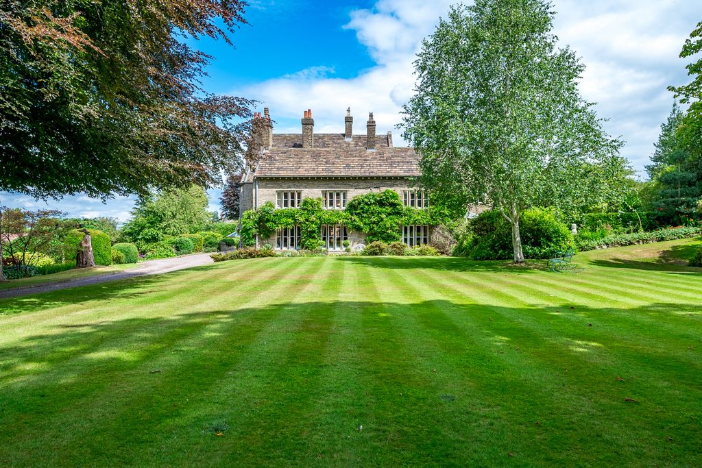 Property photo 1 of 44 Hollin Old Hall