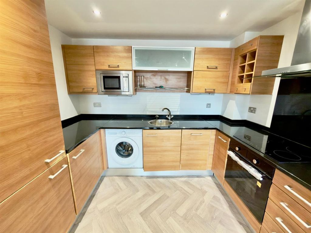 Property photo 3 of 8 Dbc2c9B4-9B06-4B7A-88E6-Eb719d0Dd341 (1).Jpg