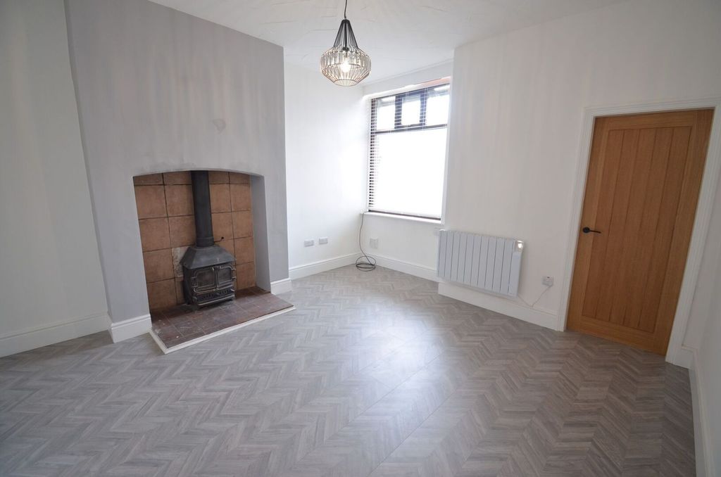 Property photo 2 of 15 Photo 22