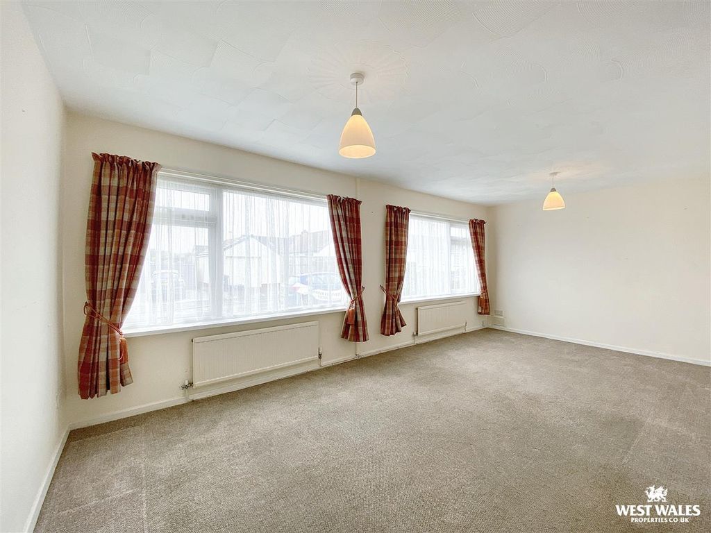 Property photo 2 of 21 Img_4640.Jpg