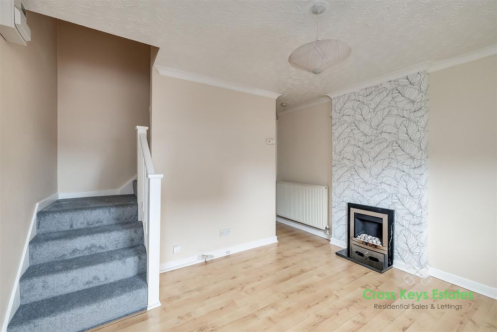 Property photo 3 of 22 Living Room