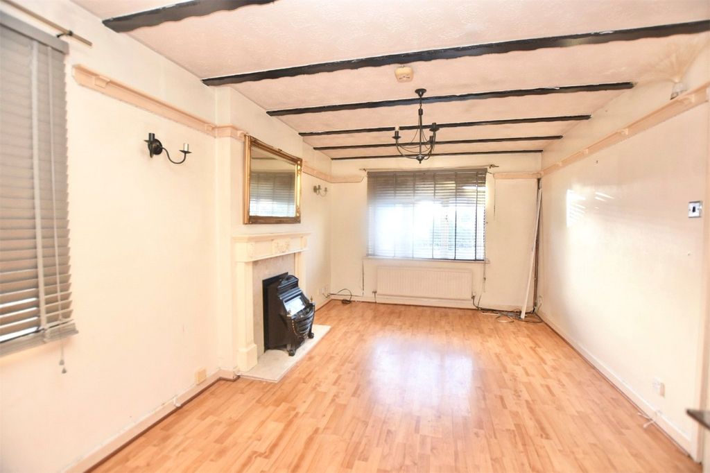 Property photo 3 of 16 Living Room