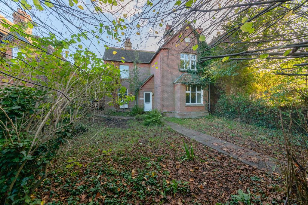 Property photo 1 of 21