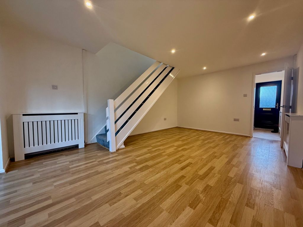 Property photo 2 of 9 Living Room