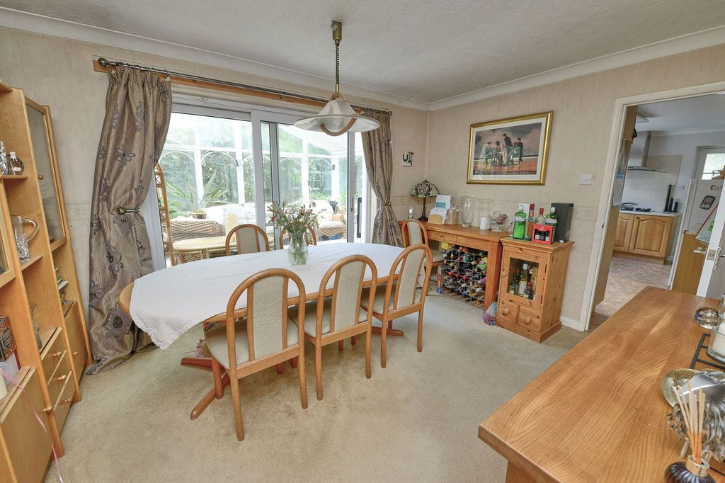 Property photo 3 of 16
