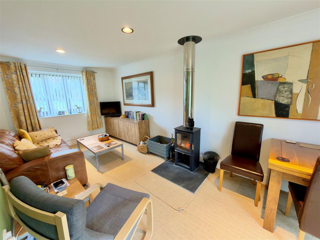 Property photo 2 of 23 Living Room 3.Jpg