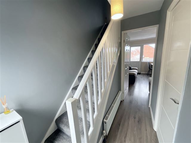 Property photo 2 of 21 Hallyway