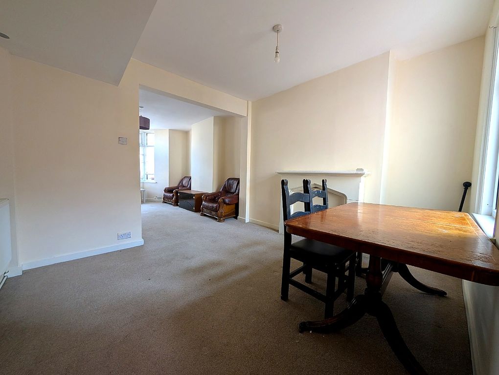 Property photo 3 of 9 4980774