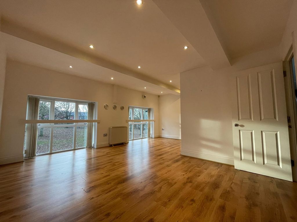 Property photo 1 of 8 Reception Room