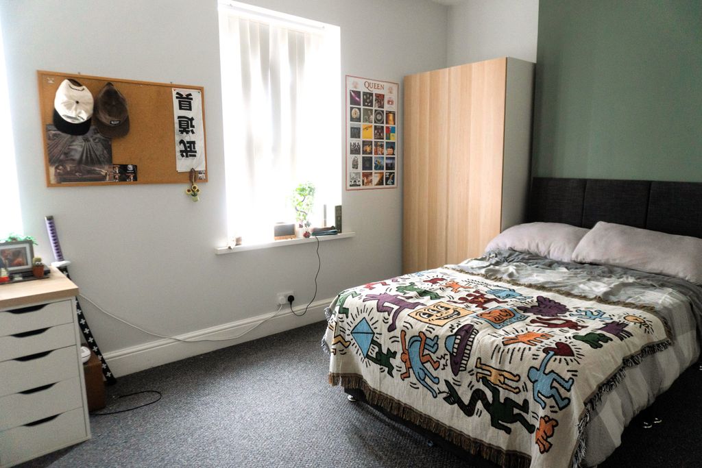 Property photo 3 of 7 Bedroom