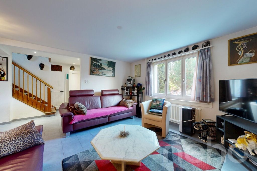 Property photo 3 of 11