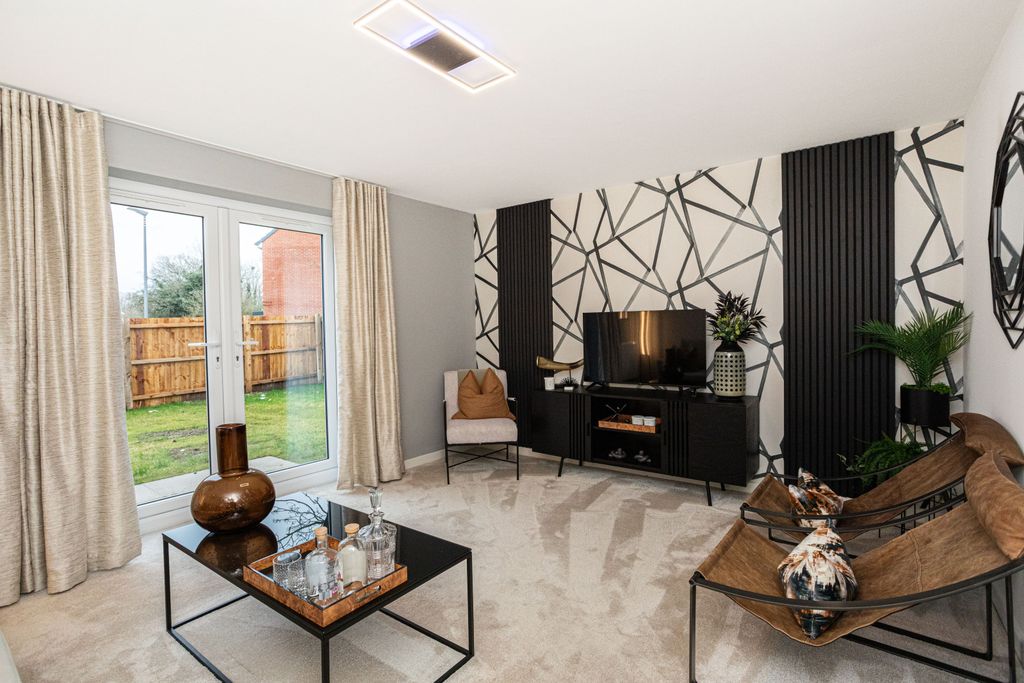 Property photo 2 of 18 Picture No. 27