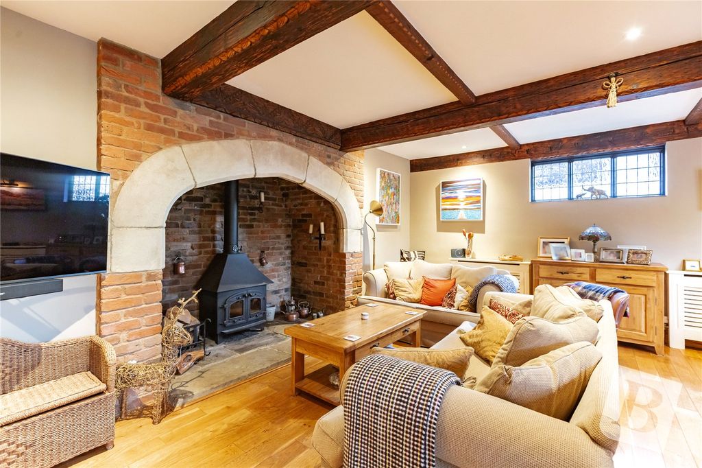 Property photo 2 of 30 Lounge/Diner