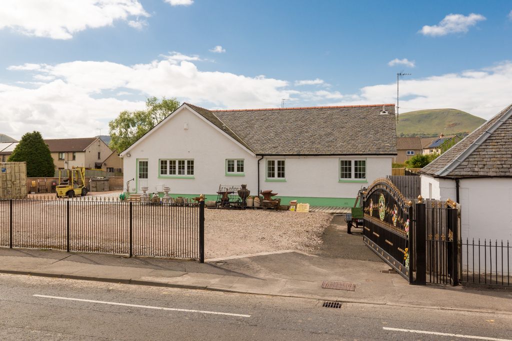 Property photo 1 of 1