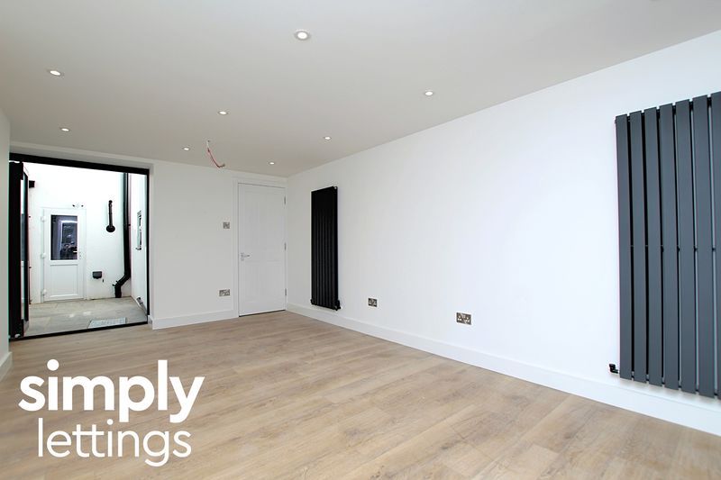 Property photo 2 of 18 Photo 18