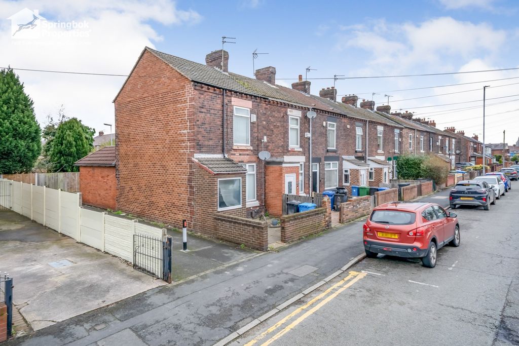 Property photo 1 of 10 Front View