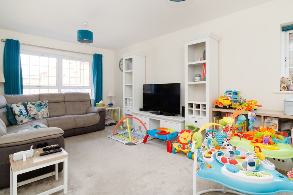 Property photo 2 of 14 1000173