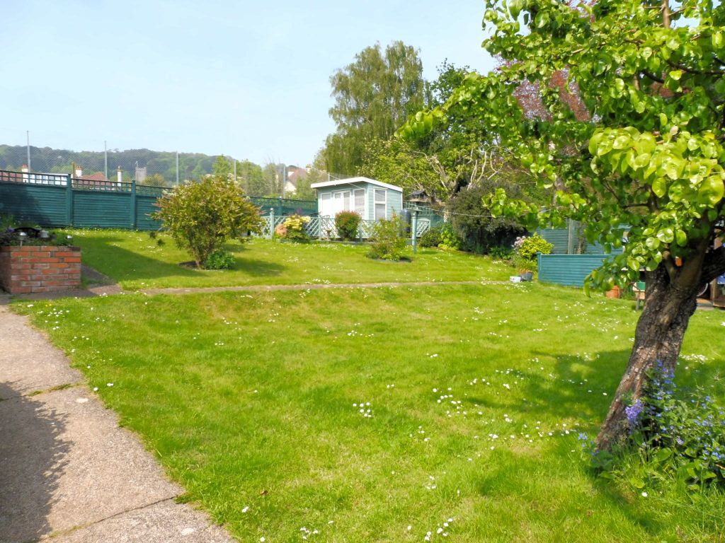 Property photo 2 of 19