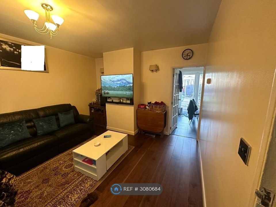 Property photo 2 of 10 Lounge