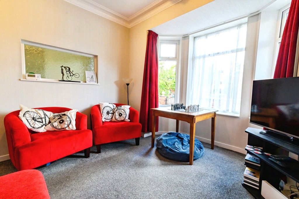 Property photo 3 of 16 Reception Room