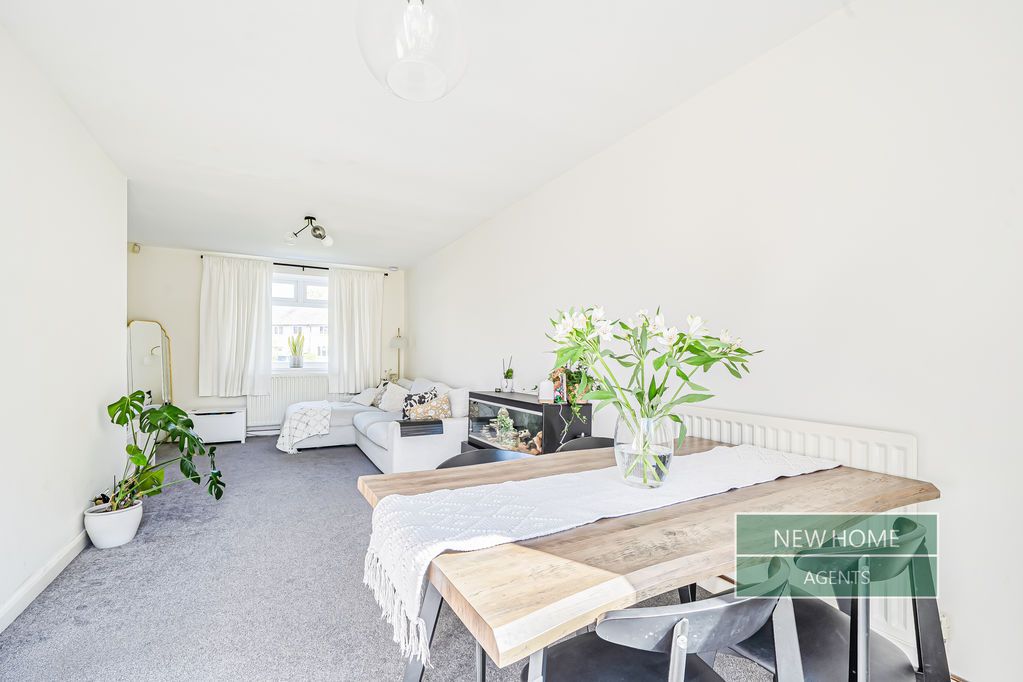 Property photo 3 of 18 Photo 6