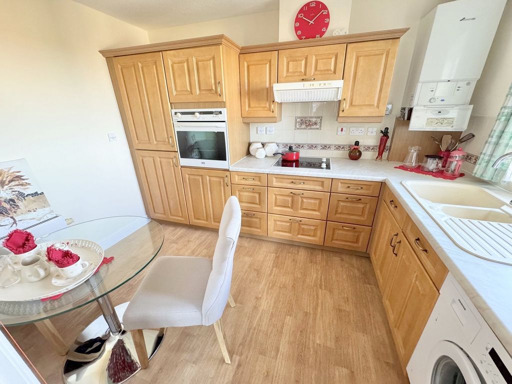 Property photo 1 of 26