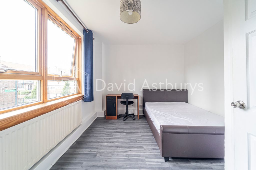 Property photo 3 of 7 Ndb03075