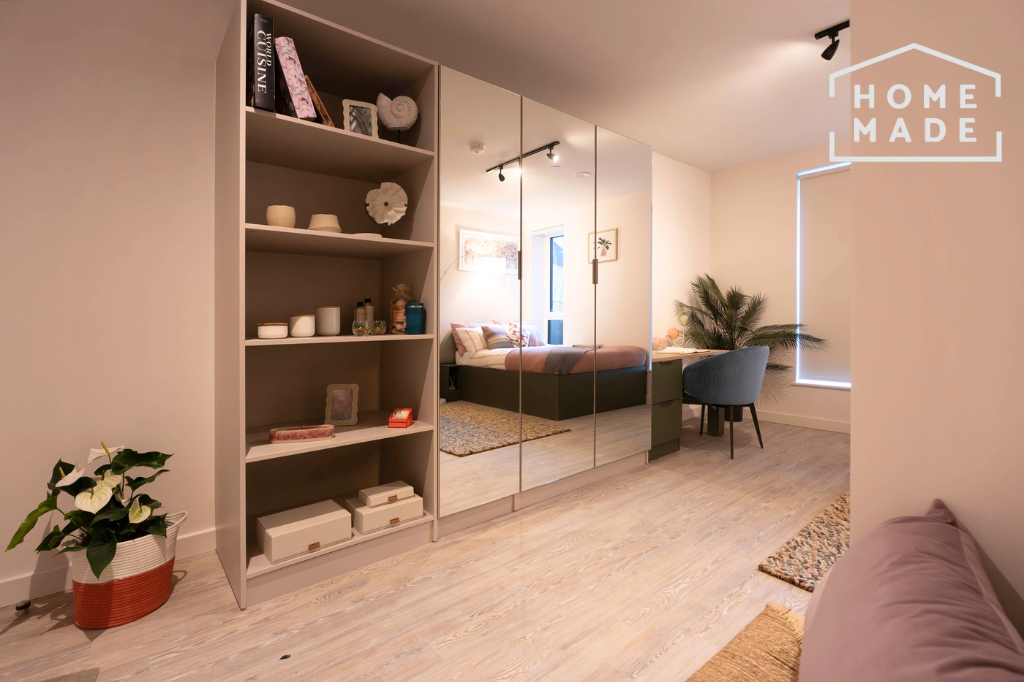 Property photo 2 of 12