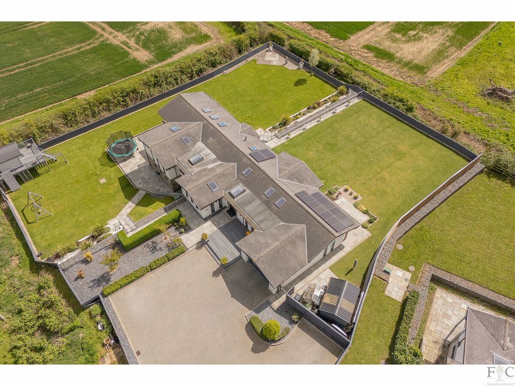 Additional image 43 of 6 bed detached house for saleChestnut Drive Stretton Hall, Great Glen LE2