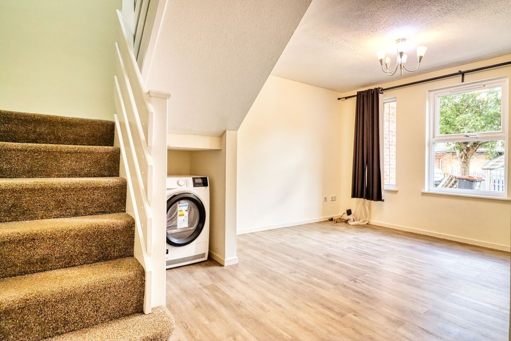 Property photo 2 of 10 Open Plan