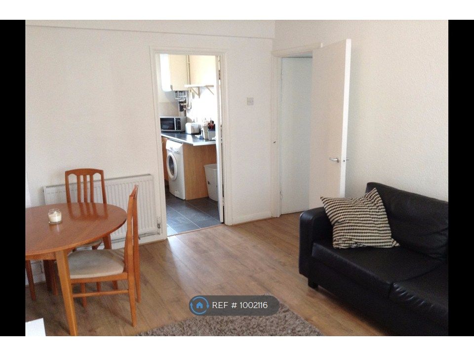 Property photo 1 of 8 Lounge/Diner