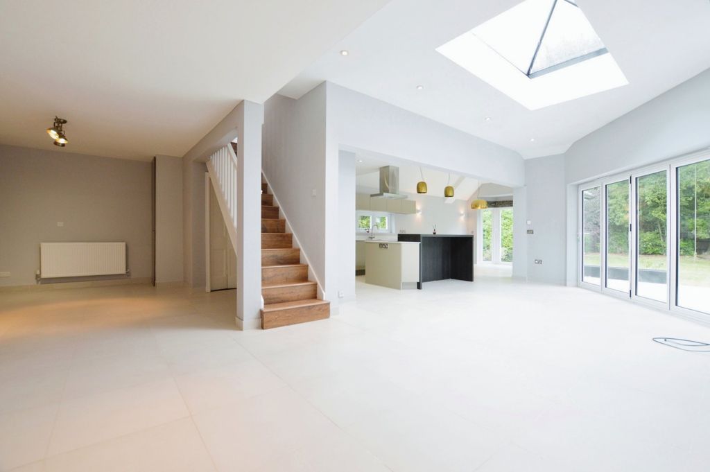 Property photo 2 of 28 Open Plan Living