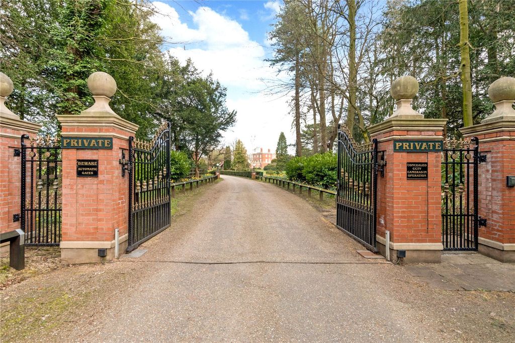 Property photo 3 of 22 Development Entrance