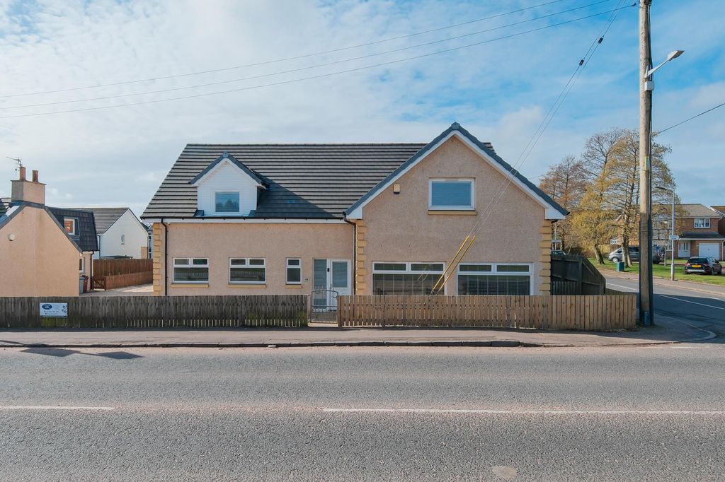 Property photo 1 of 71