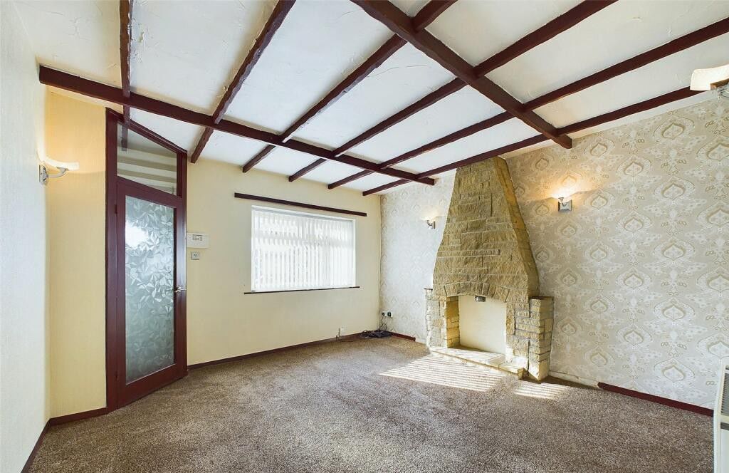 Property photo 2 of 6 Photo 1