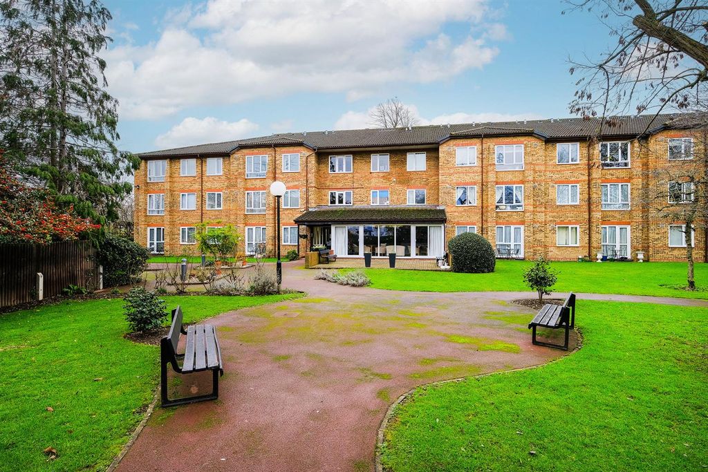 Property photo 1 of 22