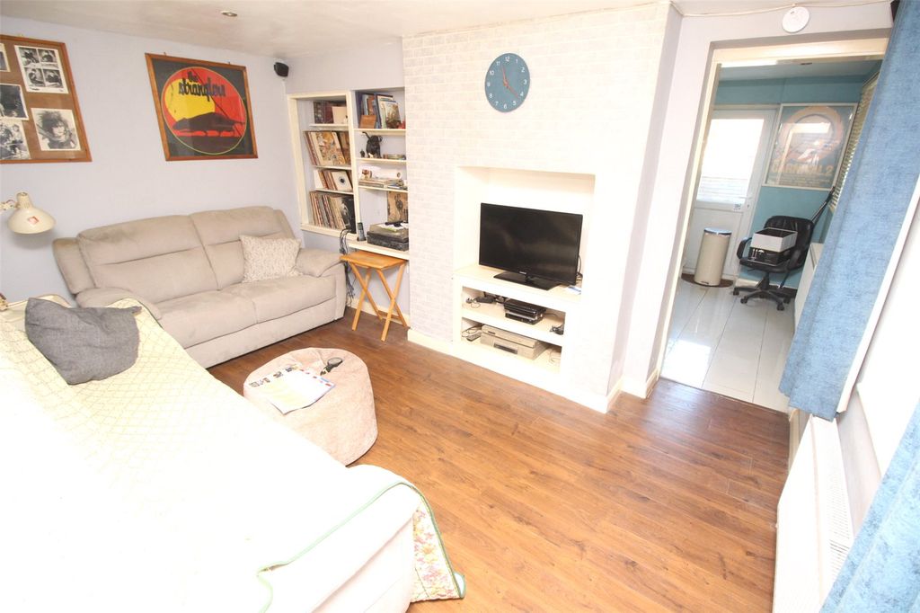 Property photo 2 of 9 Picture No. 09