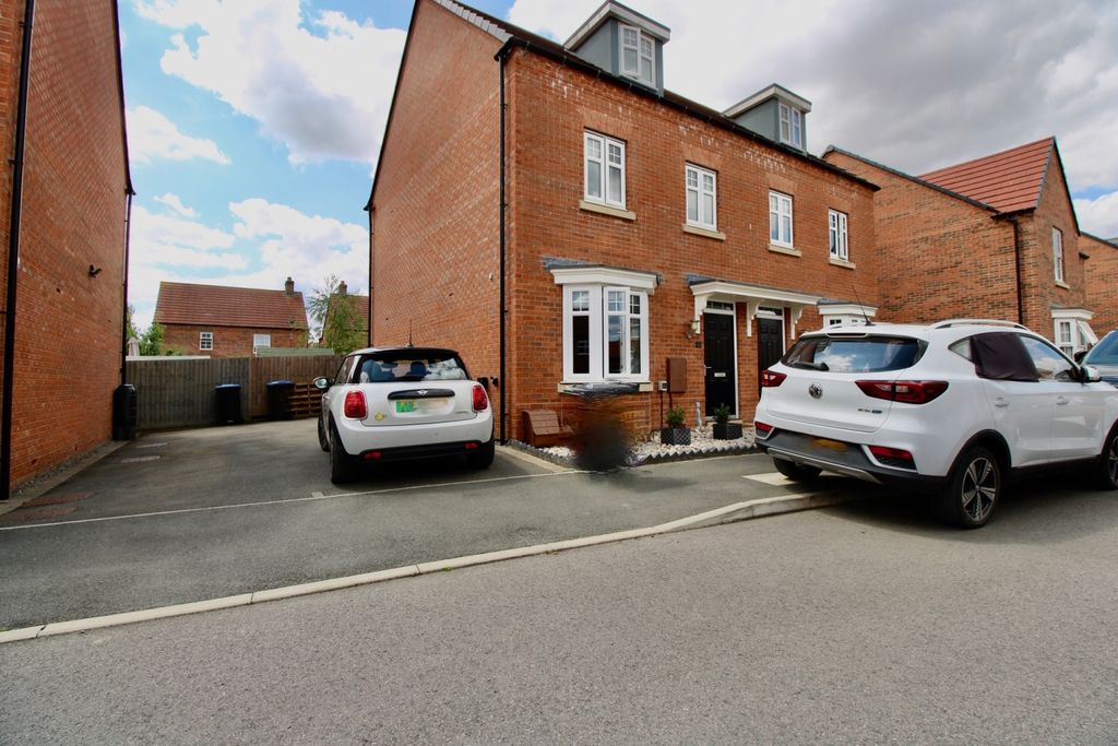 Property photo 2 of 15 Img_2268