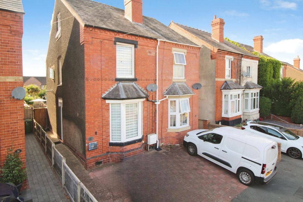 Property photo 1 of 21